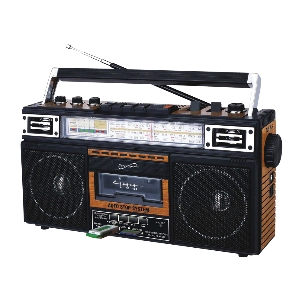 4 Band Radio & Cassette Player + Cassette-MP3 Converter